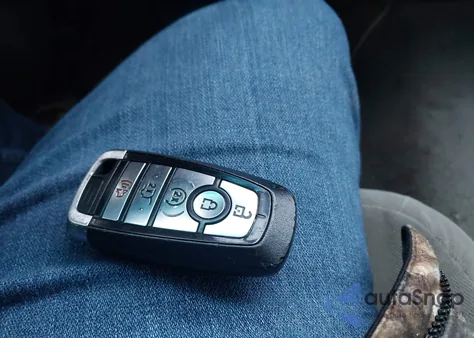 2021 Ford Escape Sel z USA, uszkodzony, nr VIN 1FMCU0H63MUA57541